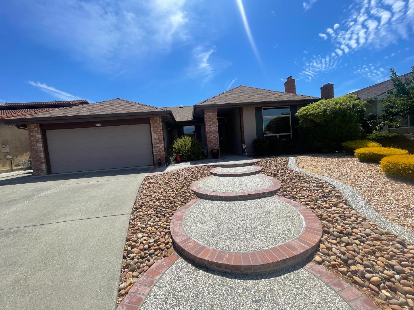 2706 Middleborough Cir