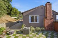 8622 Thermal St, Oakland — 17
