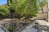 48925 Ventura Dr, Fremont — 34