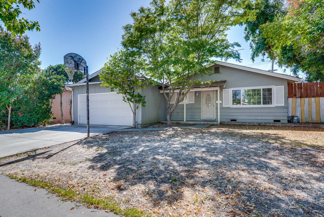 208 Whirlaway DR
