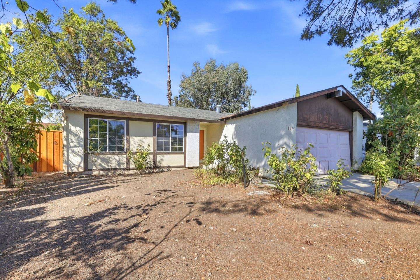 3475 Grass Valley CT