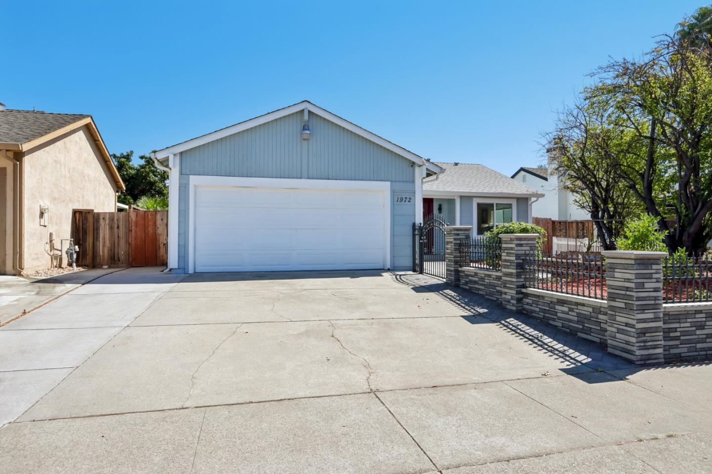 1972 Doxey DR