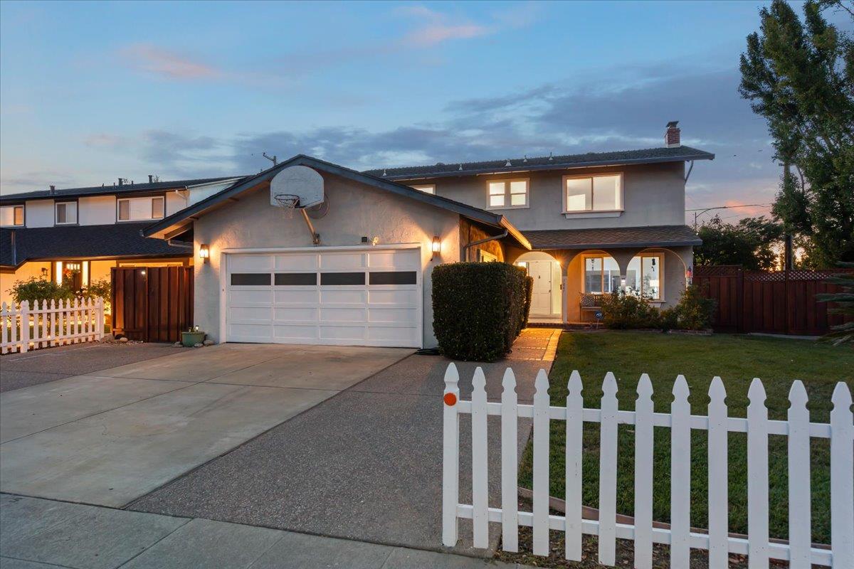 1001 Phelps AVE