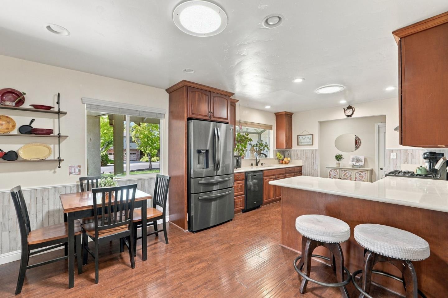 7580 Santa Barbara Dr, Gilroy, CA 95020, Photo 6