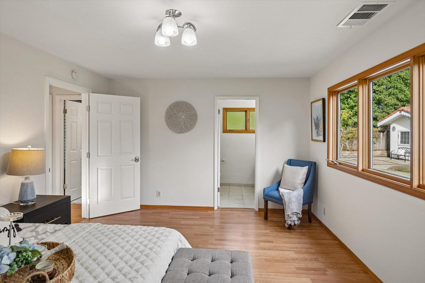 12866 Glen Brae Dr, Saratoga, CA 95070 photo 18
