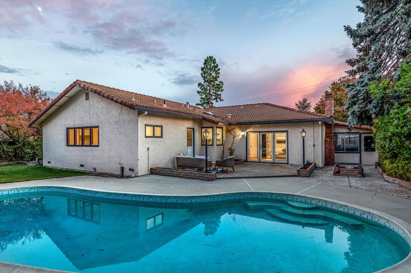 12866 Glen Brae Dr, Saratoga, CA 95070 photo 31