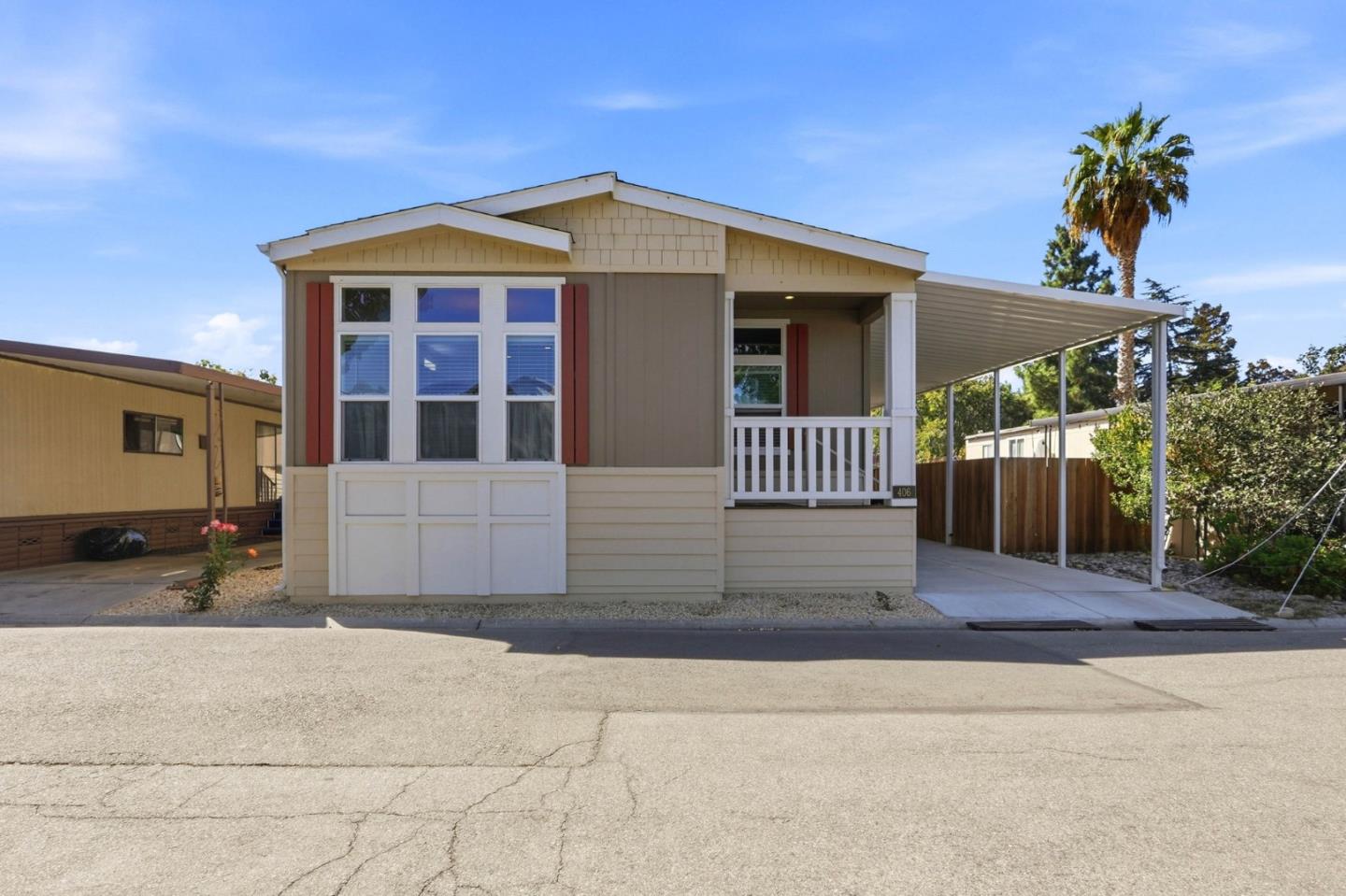 406 Los Encinos AVE 406