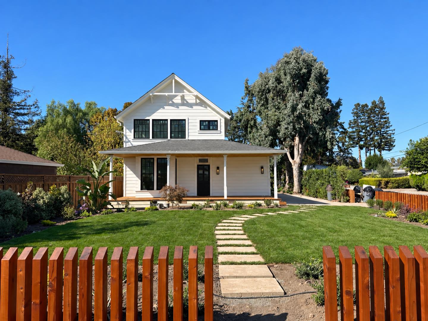 Front Image Thumbnail for ML82063179