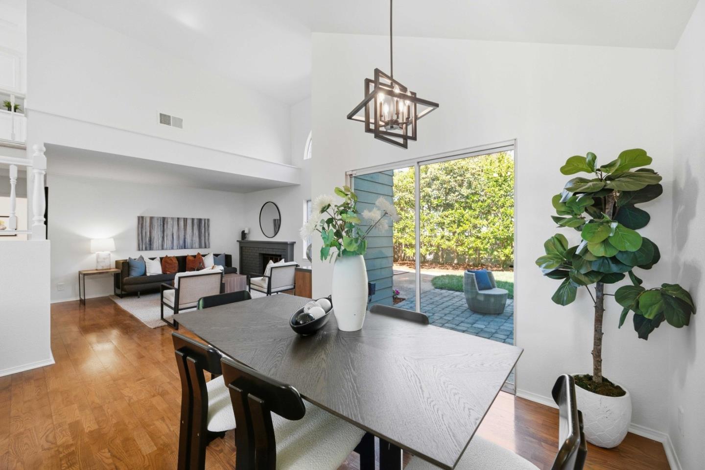 706 Newport Cir, RedwoodCity, CA 94065, Photo 6