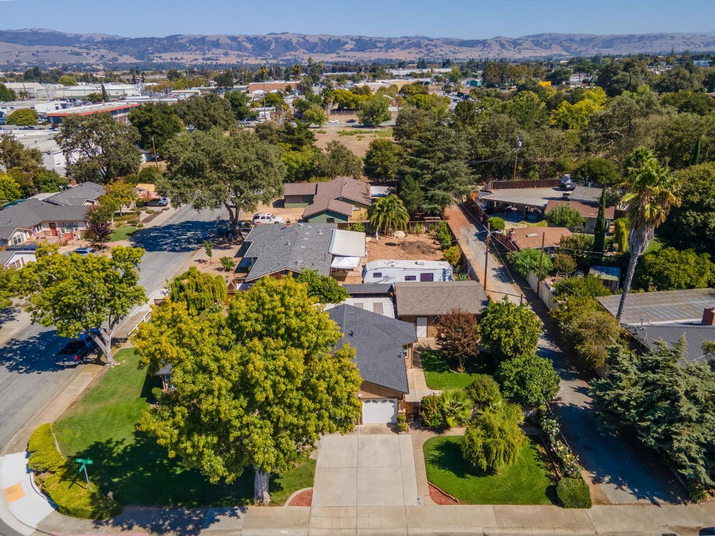 8190 Hanna ST, Gilroy, CA 95020, Photo 5