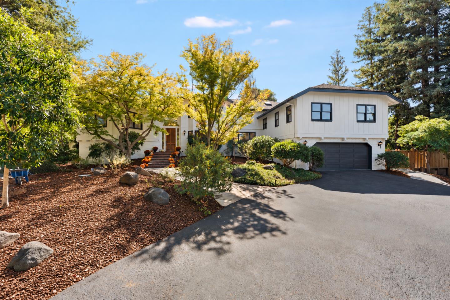 26209 Dori Ln, LosAltosHills, CA 94022, Photo 6