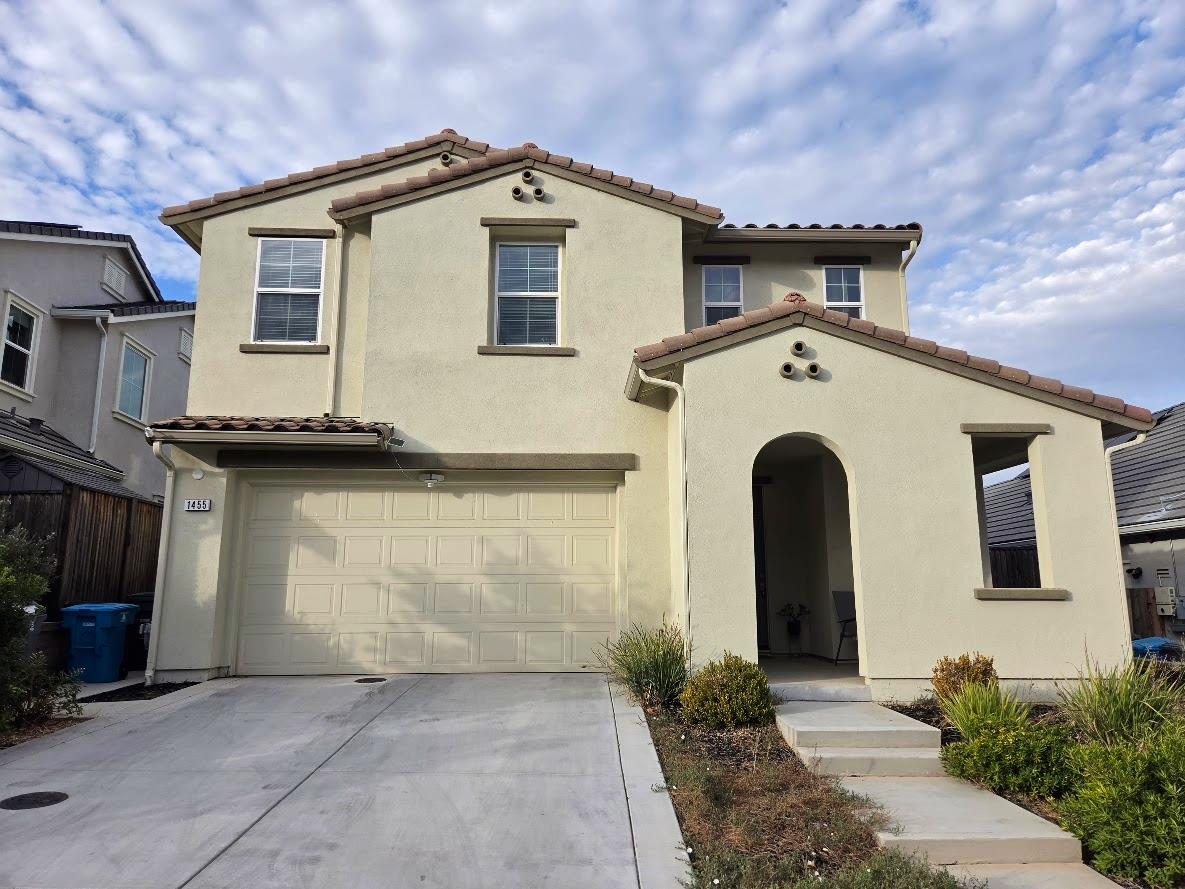 1455 Winzer PL, Gilroy 95020