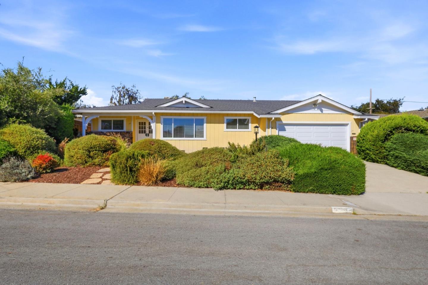 131 Woodcrest PL, SantaCruz 95065