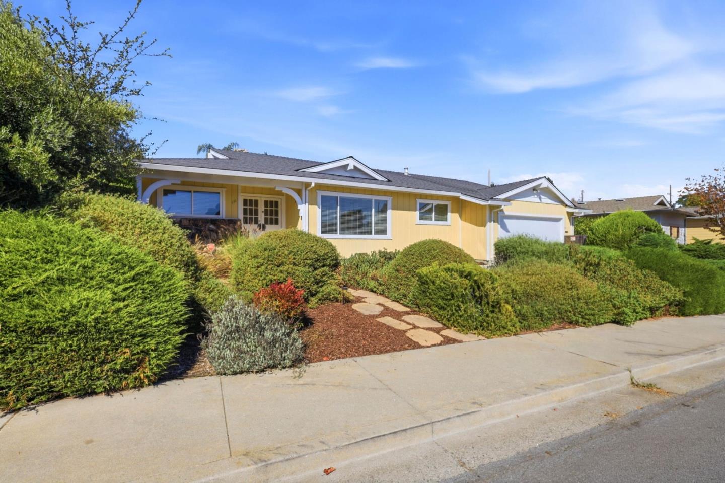 131 Woodcrest PL, SantaCruz, CA 95065, Photo 3