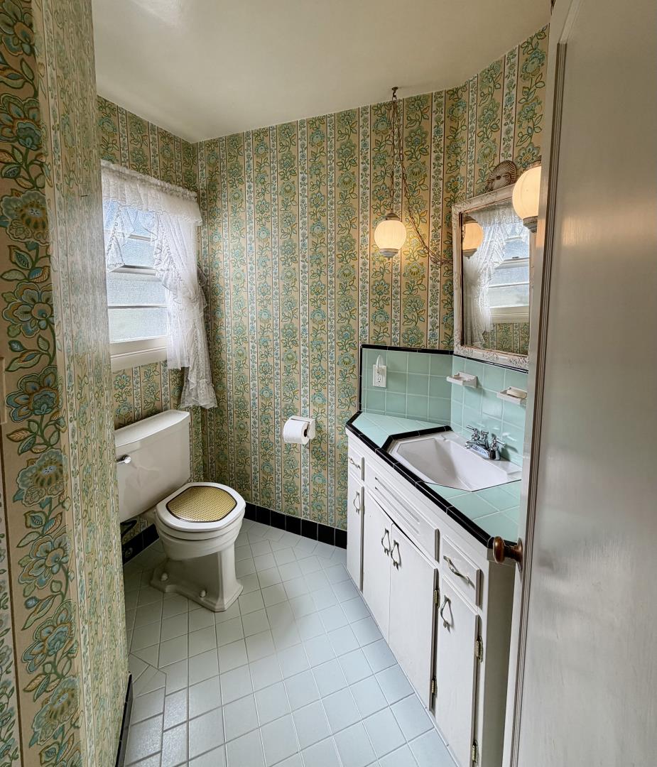 1619 Saint Francis Way, SanCarlos, CA 94070, Photo 6