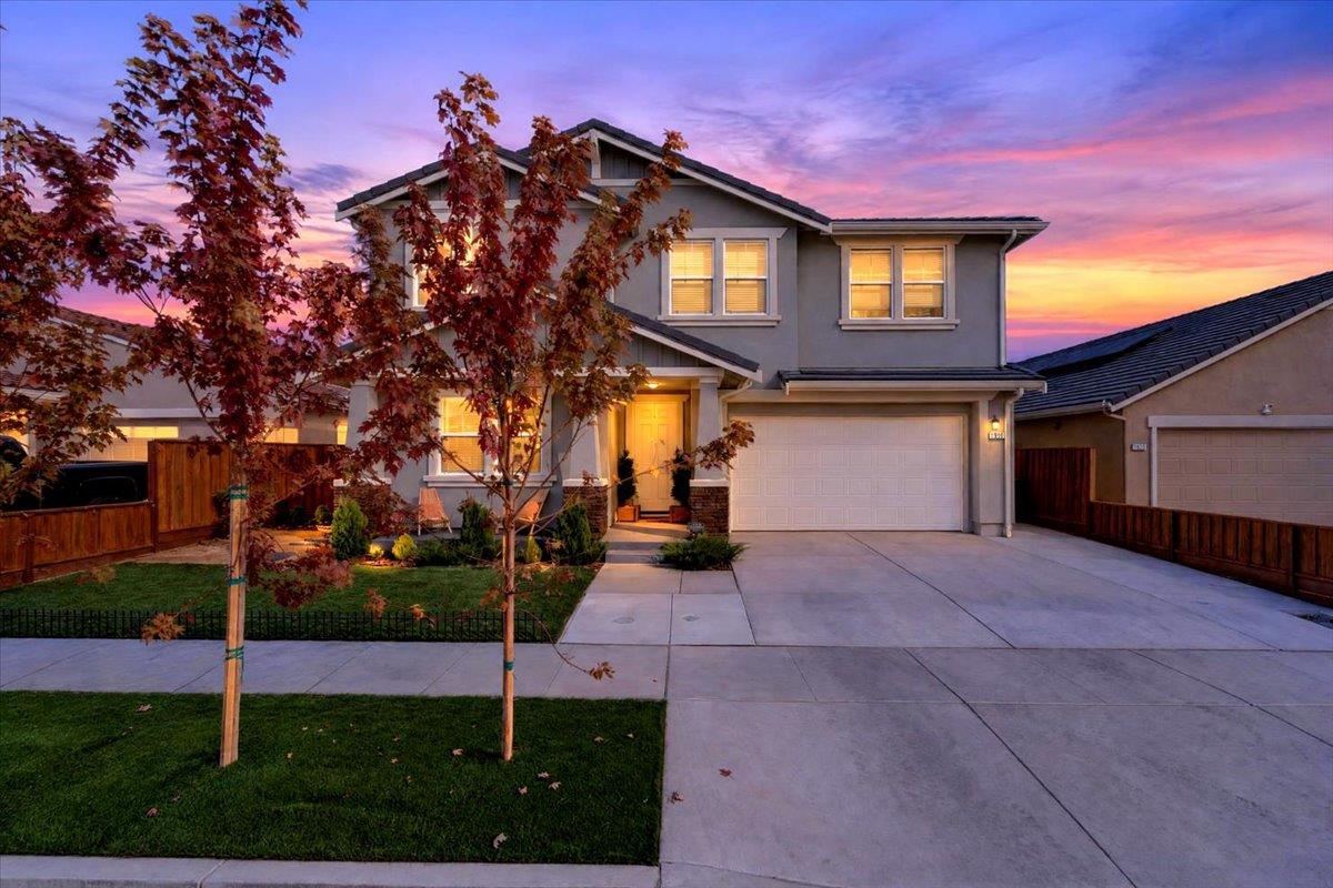 1910 Peony ST