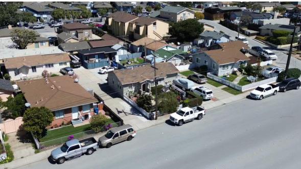 1213 Echo AVE