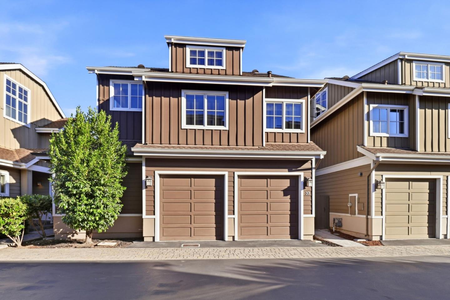 37 Ludina WAY