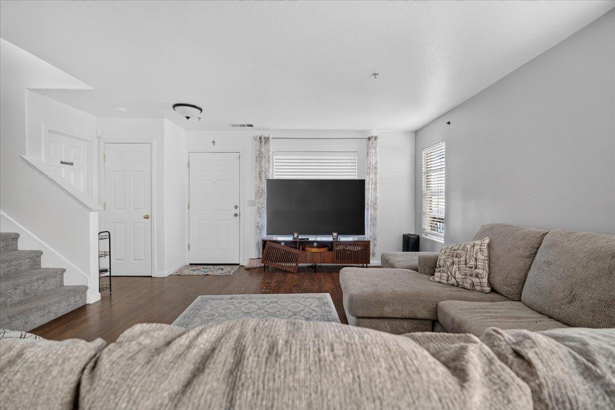 12504 Rogge Village Way, Salinas, CA 93906, Photo 7