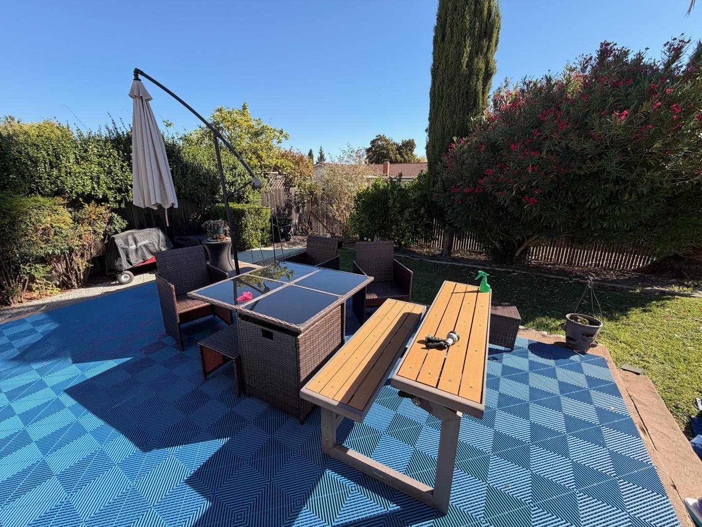 Front Image Thumbnail for ML82063883