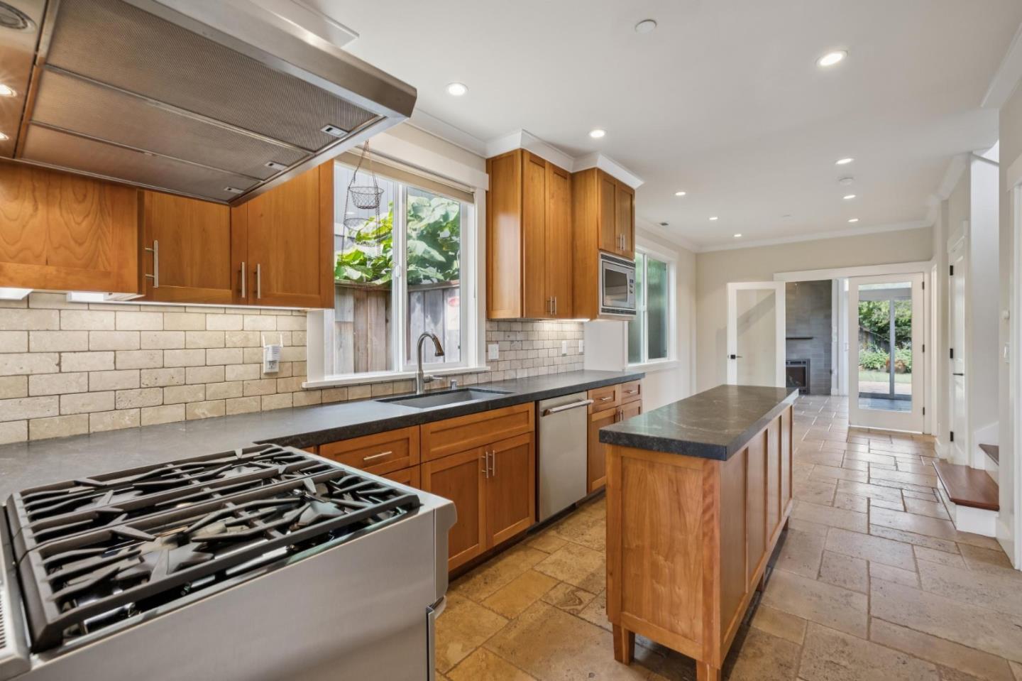 611 Myrtle St, HalfMoonBay, CA 94019, Photo 7