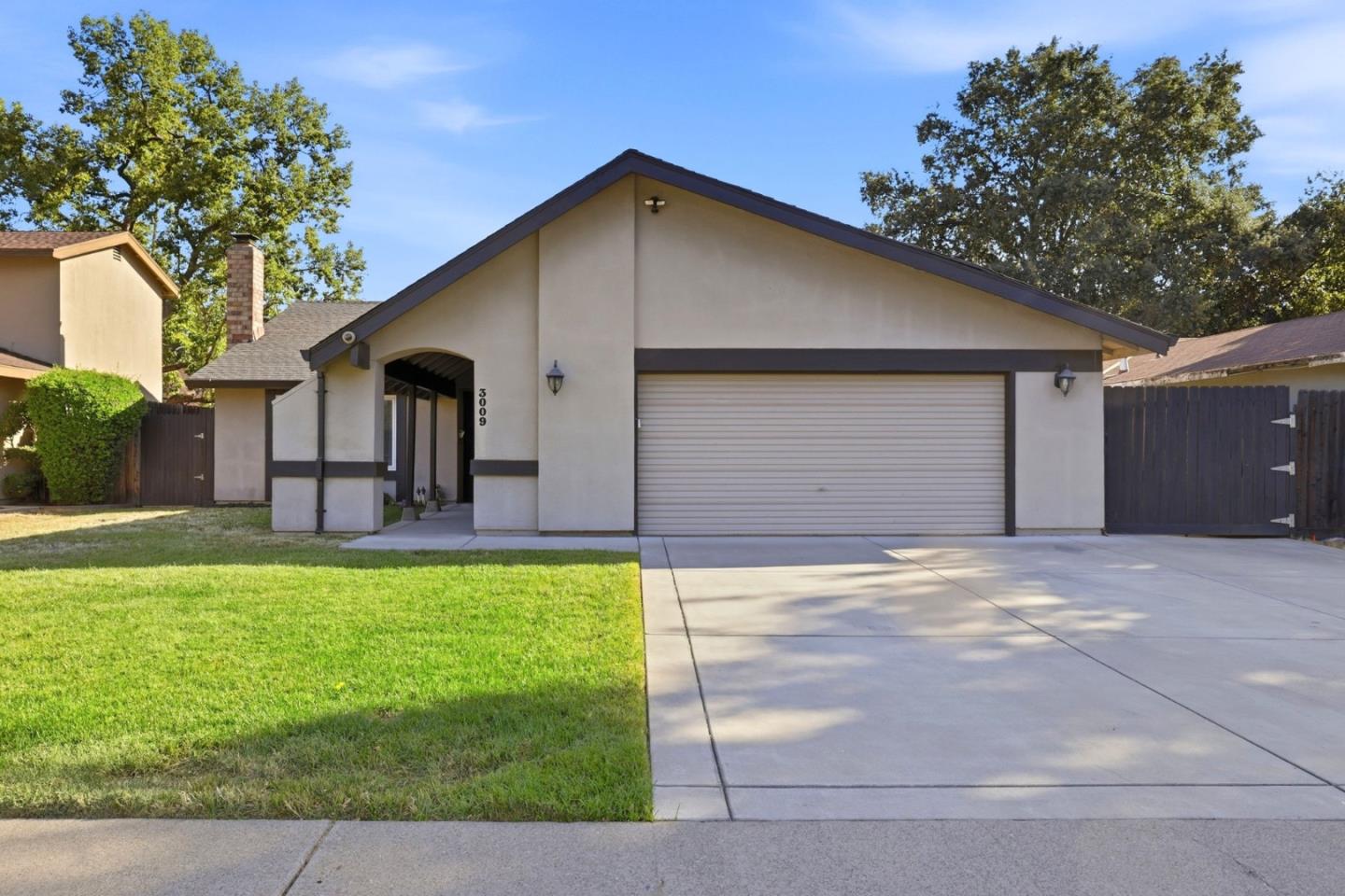 3009 Nikol ST, Sacramento 95826