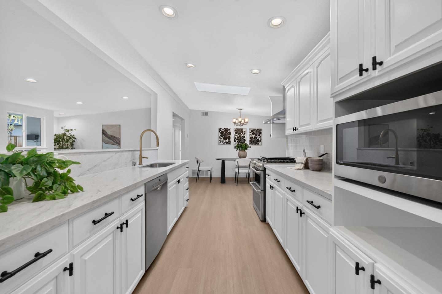 White Dr, SantaClara, CA 95051, Photo 6