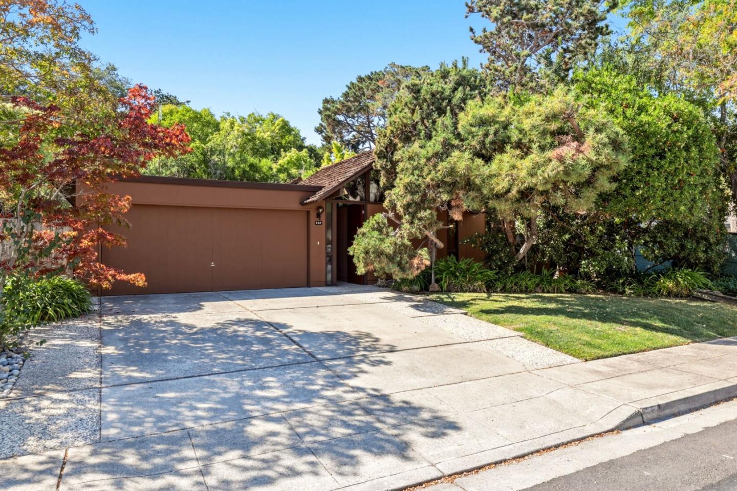 957 Eichler DR, MountainView 94040