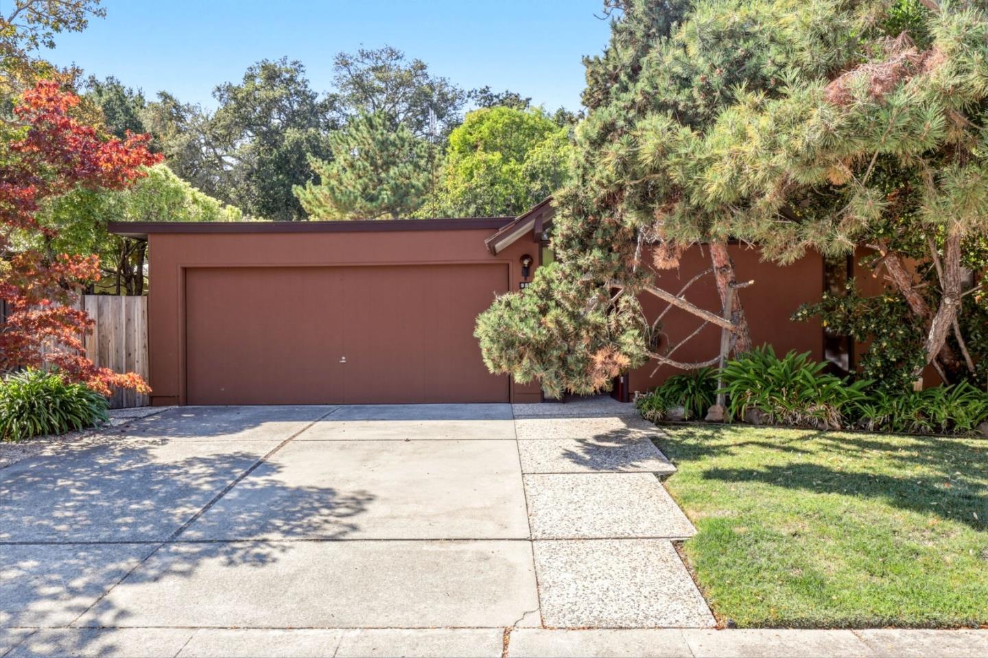 957 Eichler Dr, MountainView, CA 94040, Photo 2