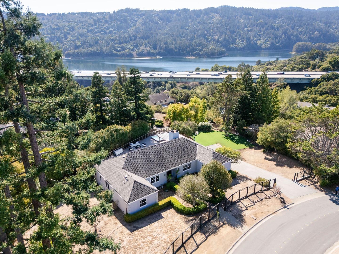 1365 Lakeview DR, Hillsborough 94010