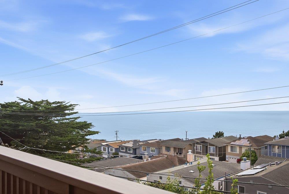 1042 Skyline Dr, DalyCity, CA 94015, Photo 2