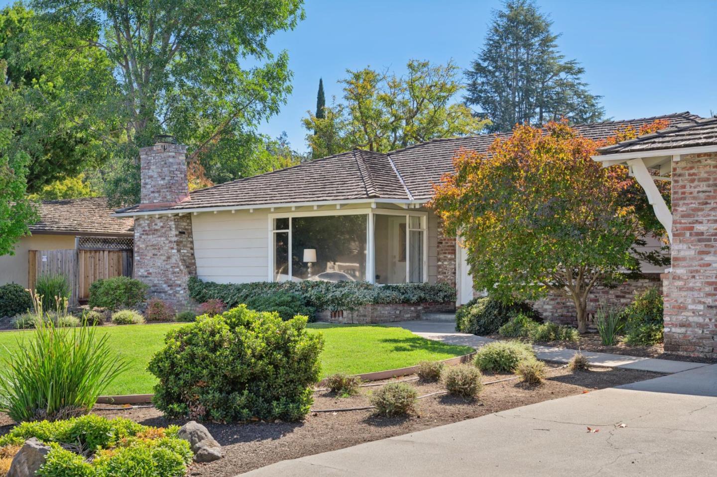 16 Alma Ct, LosAltos, CA 94022, Photo 3