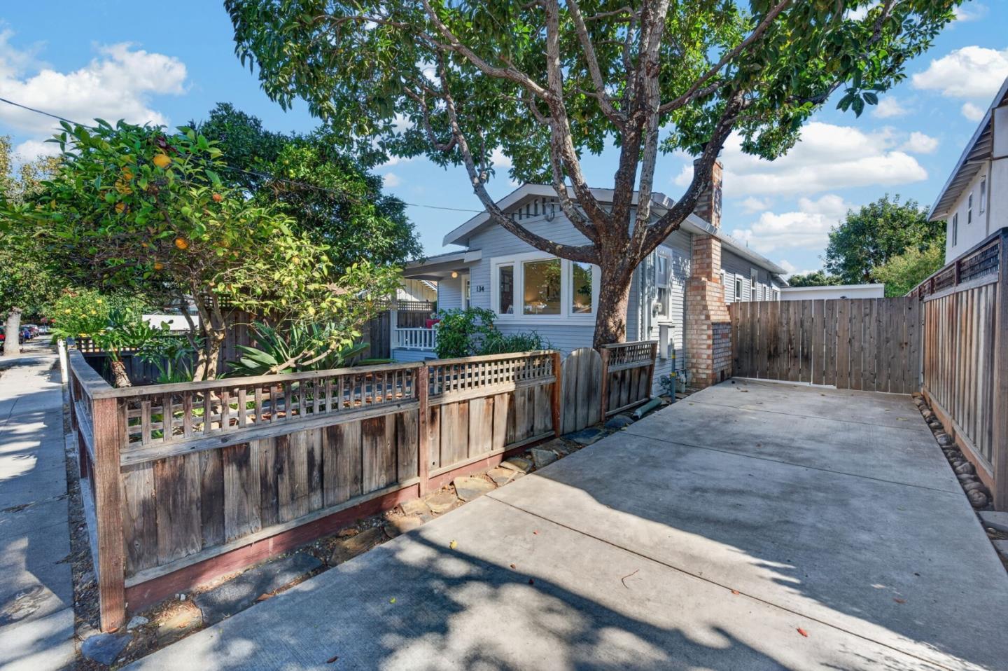 134 Brooklyn Ave, SanJose, CA 95128, Photo 2
