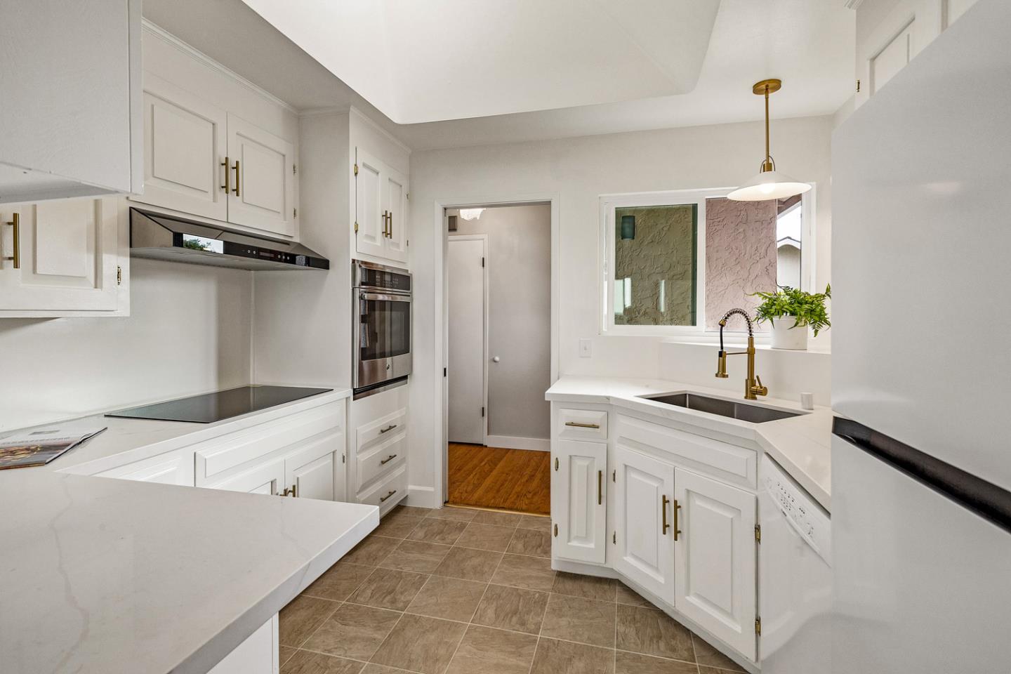 7537 Newcastle Dr, Cupertino, CA 95014, Photo 6