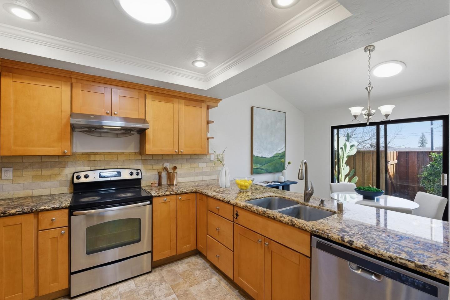 20012 Northcrest Sq, Cupertino, CA 95014, Photo 6