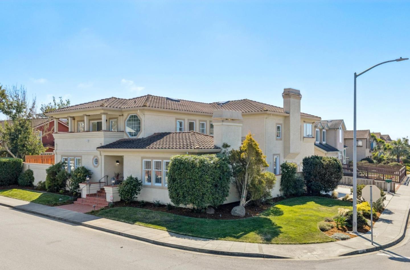 539 Silver Ave