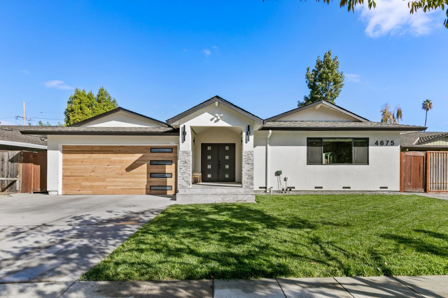 4675 Englewood Dr
