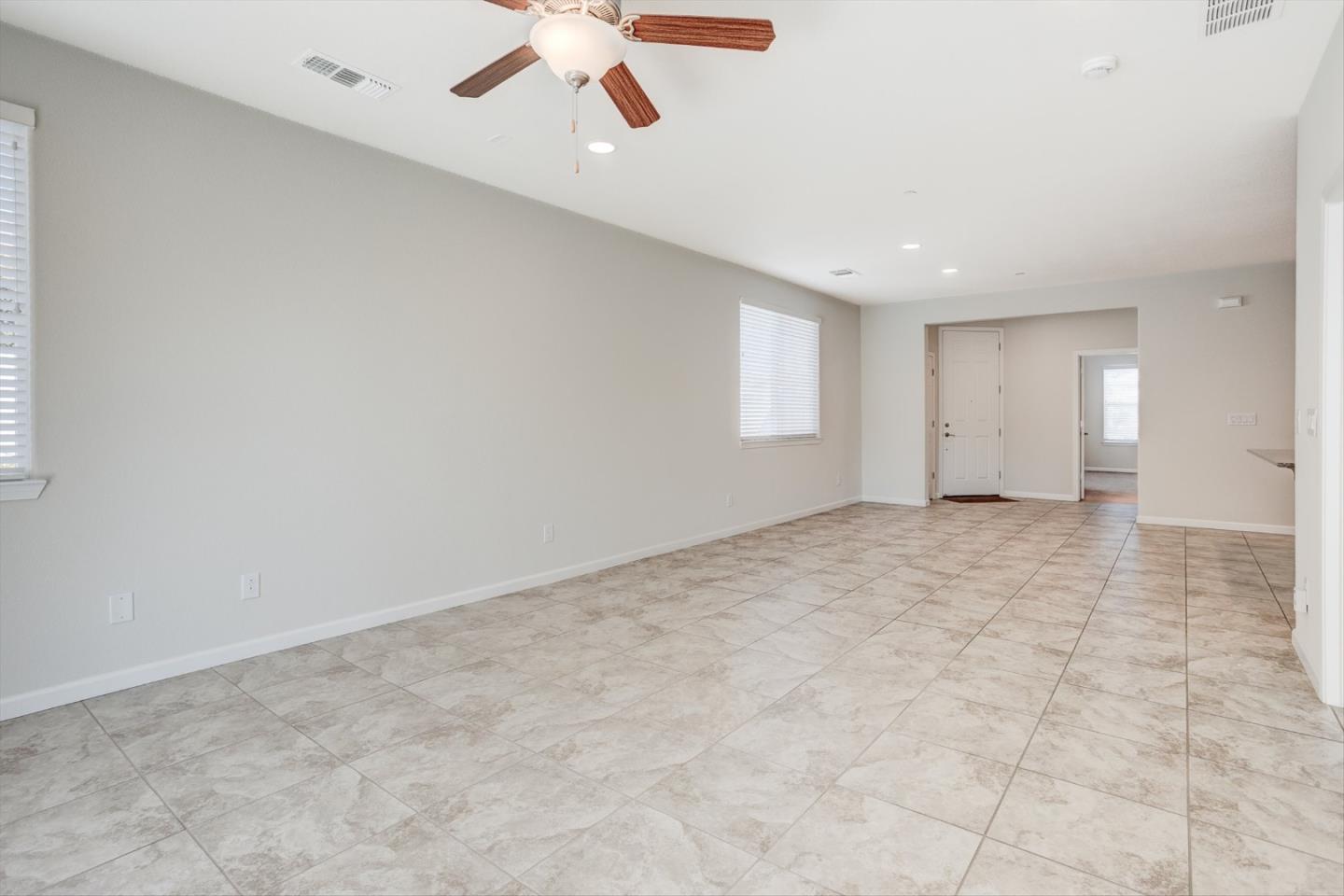1382 Mill Run Ct, Manteca, CA 95336 photo 11