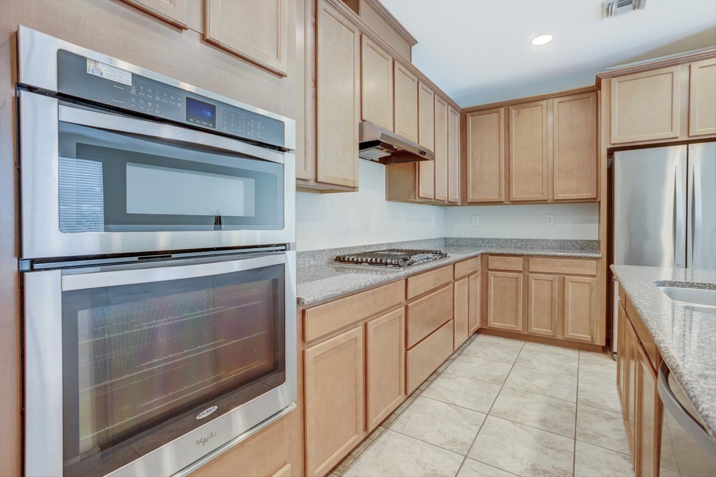 1382 Mill Run Ct, Manteca, CA 95336 photo 8