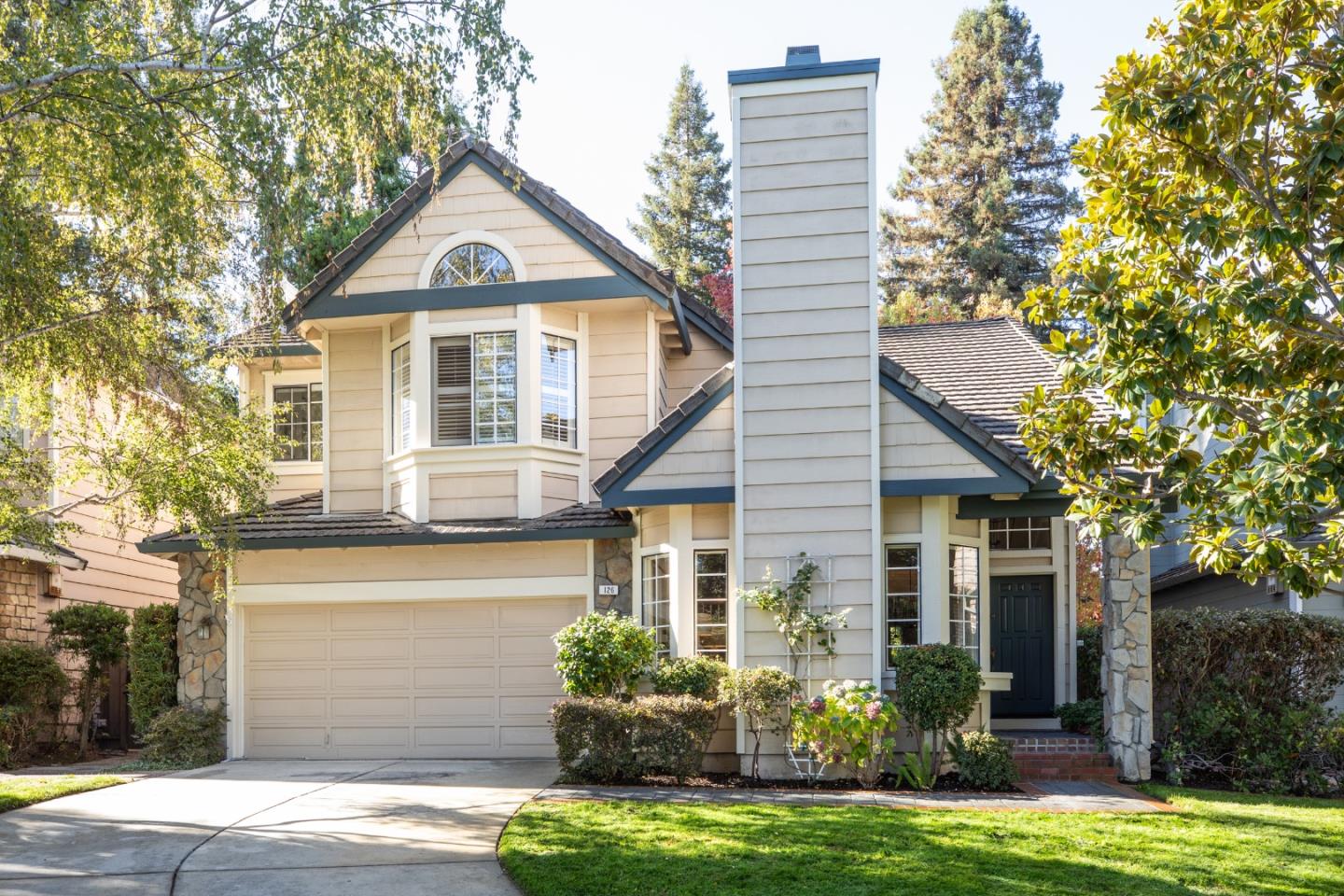 126 Danbury LN