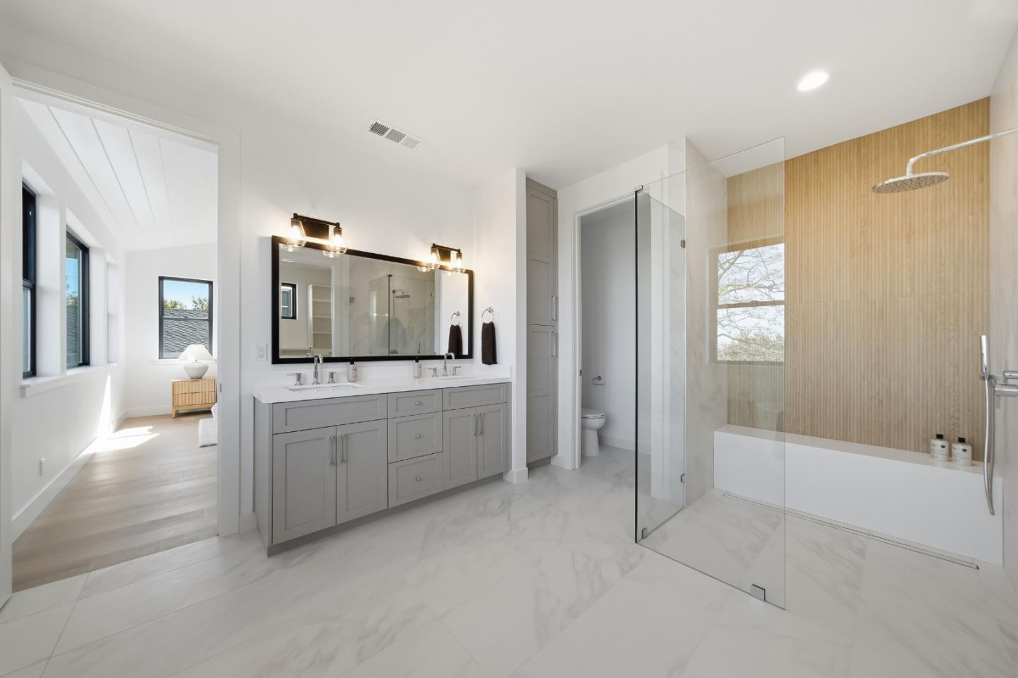 Photo 34