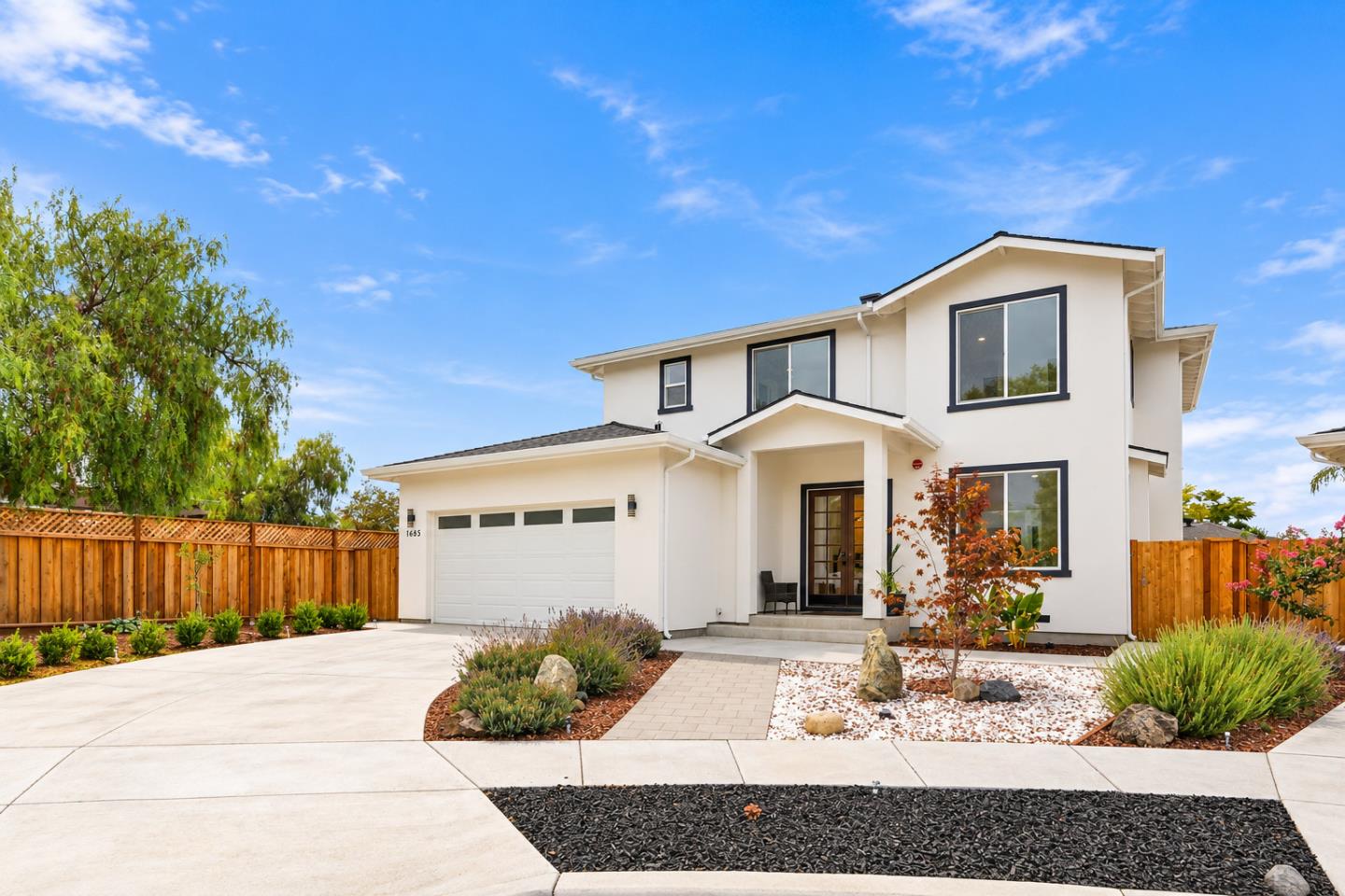 5-Bedroom home for sale at 1685 Zinnia LN