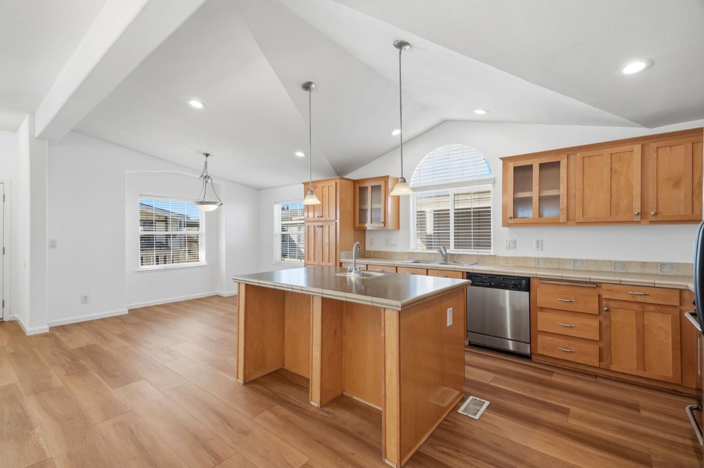 1085 Tasman Dr 234, Sunnyvale, CA 94089, Photo 6