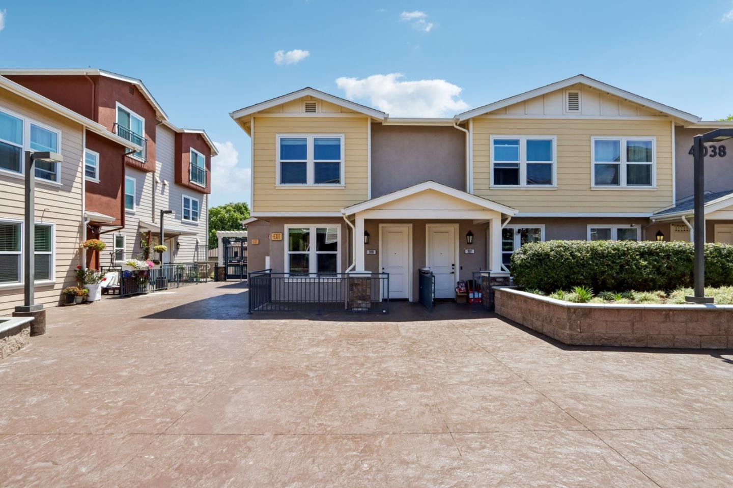 4038 Central Avenue 300