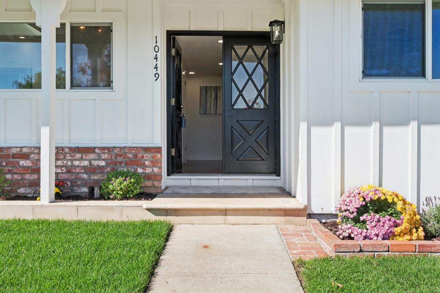 10449 Colby Ave, Cupertino, CA 95014, Photo 2