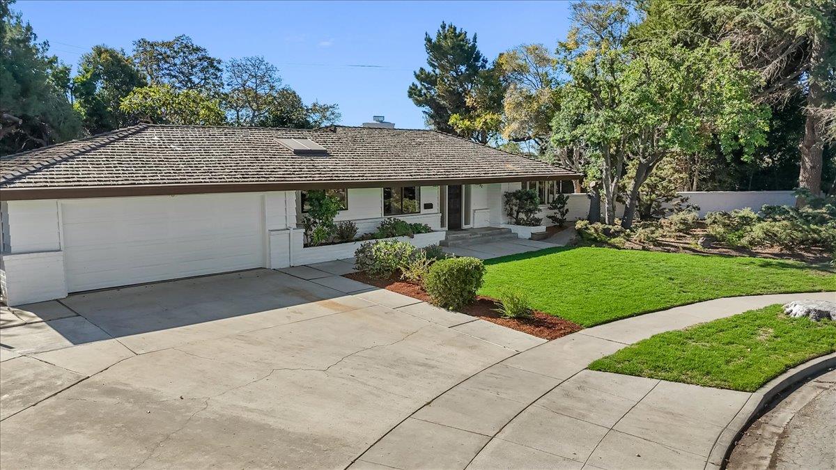 21 San Fernando CIR, SALINAS, CA 93901