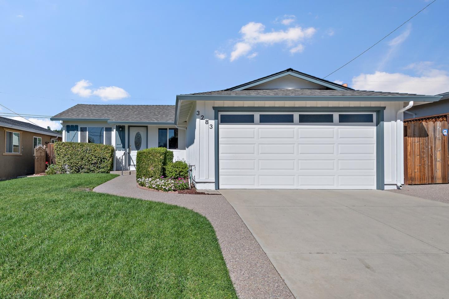 3-Bedroom home for sale at 3283 Mount Logan DR