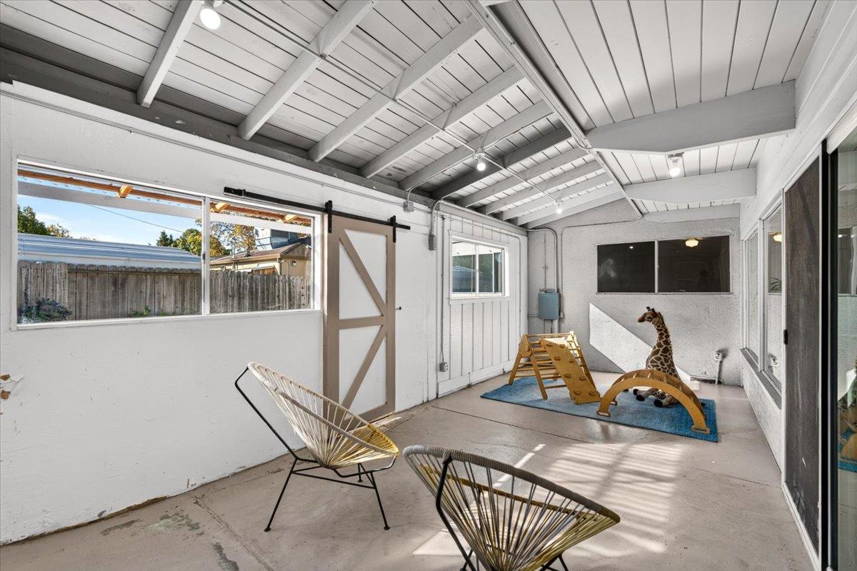 884 Beechwood Ave, Vallejo, CA 94591 photo 32