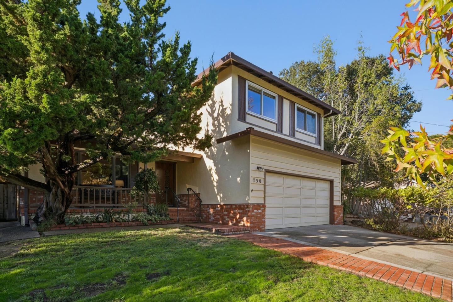 750 California WAY