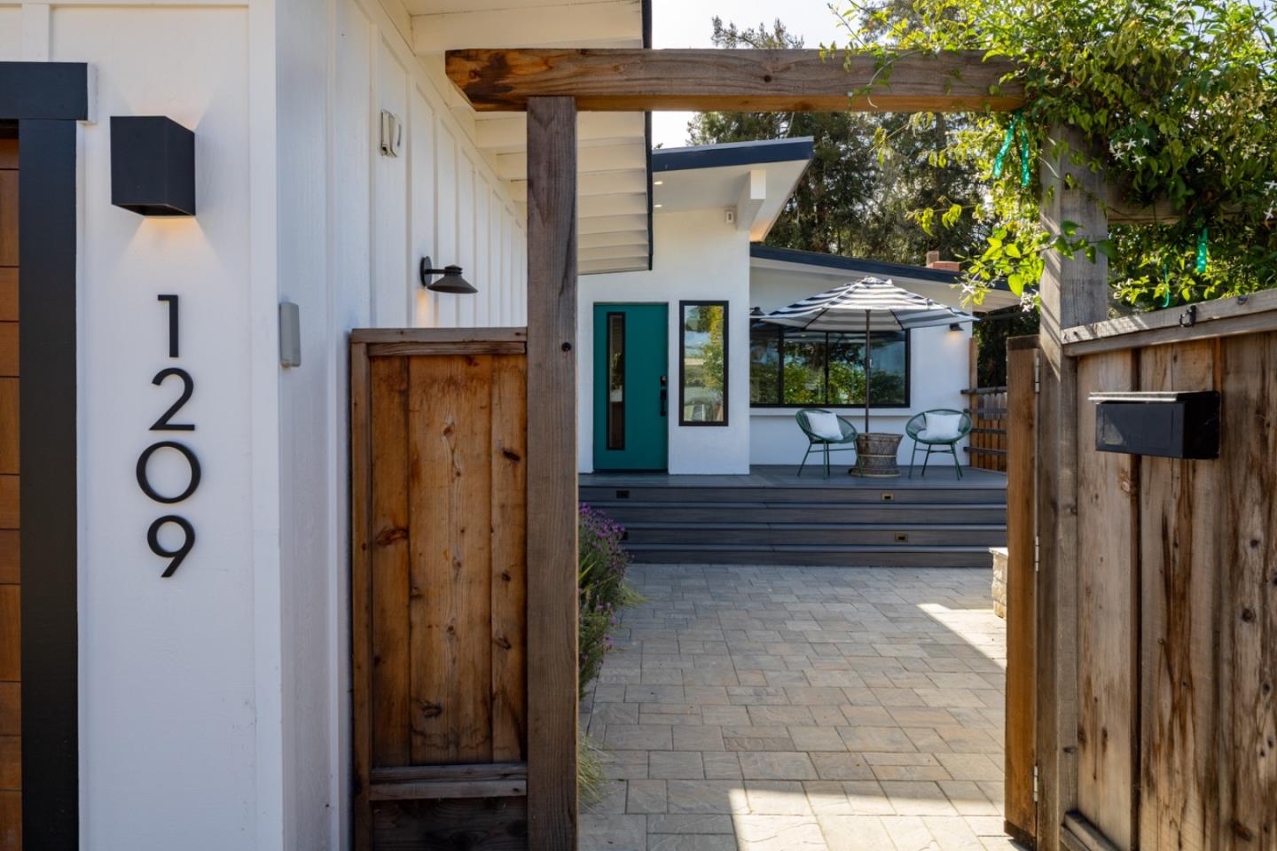 1209 Funston AVE